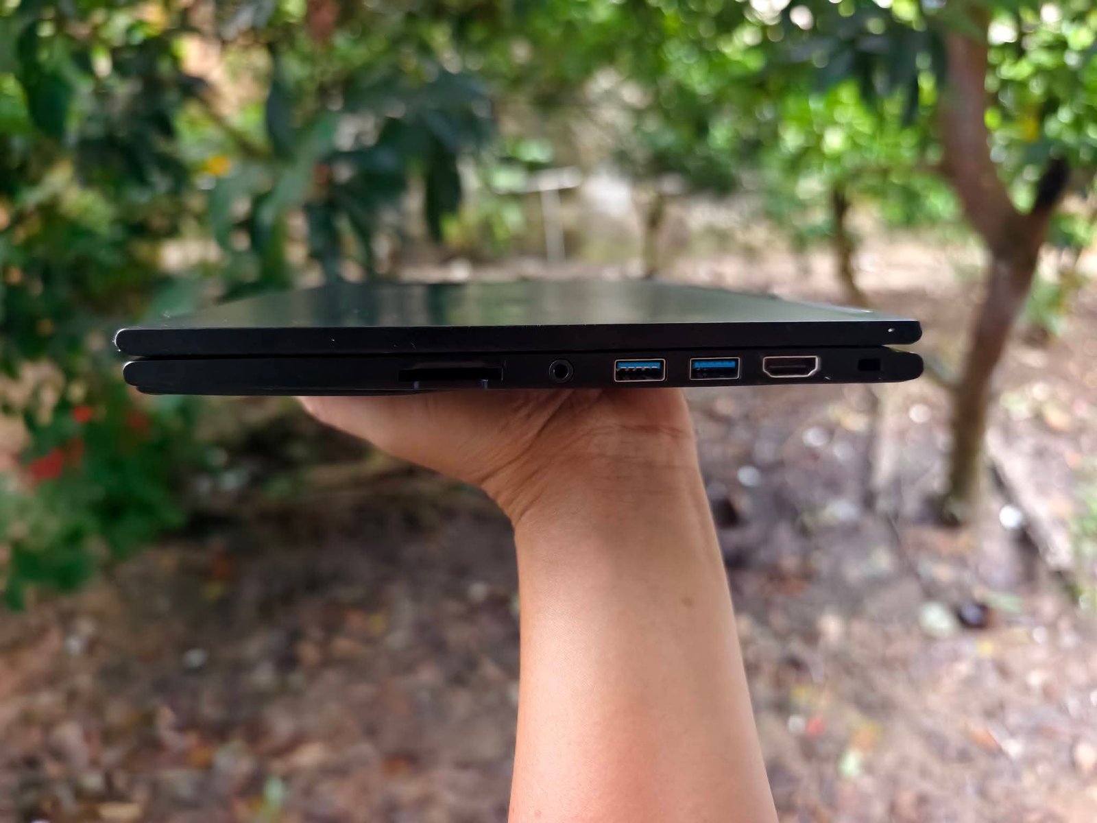 NEC LAVIE HZ750/L – i5 Gen 7, cảm ứng gập 360