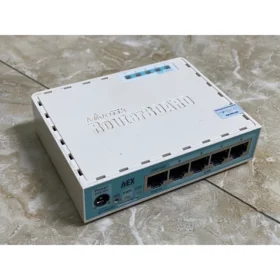 Router cân bằng tải Mikrotik 750R2-750Gr3 các loại